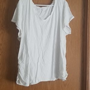 Semi dressed up v neck tee